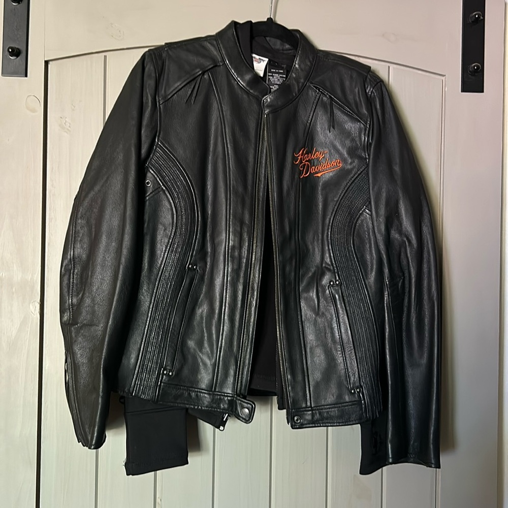 L Women’s Leather Harley-Davidson Jacket with zip in fleece base layer. Like new